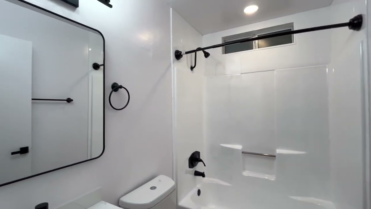 420 Windsor 1 Bed 1 Bath