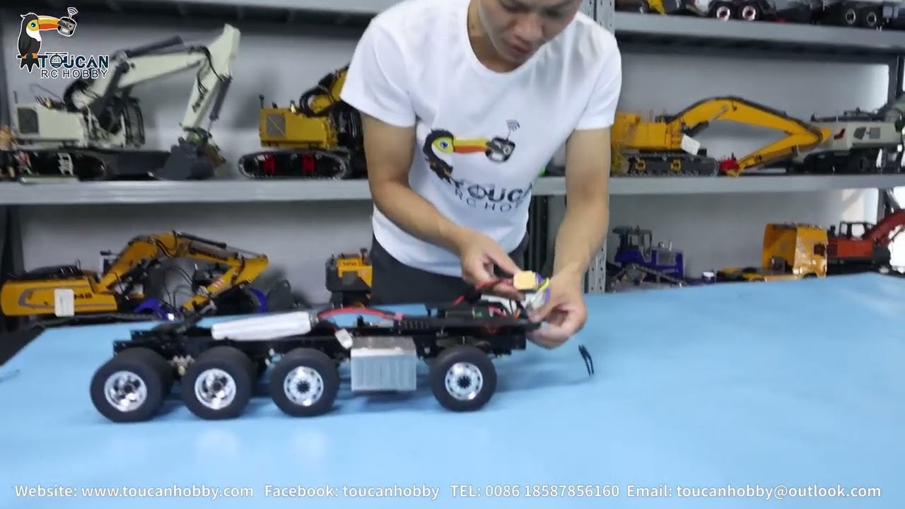 See details of LESU Metal 8*8 Chassis for 1/14 Truck. Differential lock, three speed gear box.