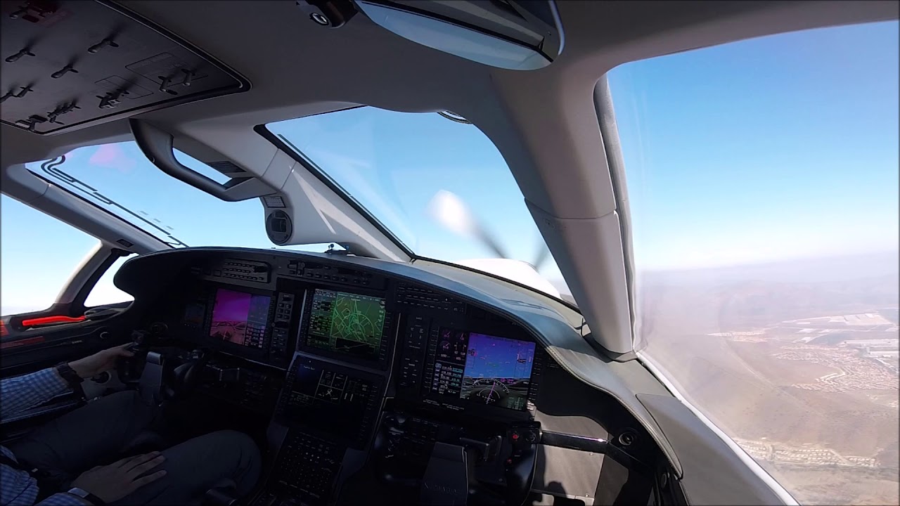 TAKE OFF SANTIAGO W/ ATC COMM | PC12 | CHILE