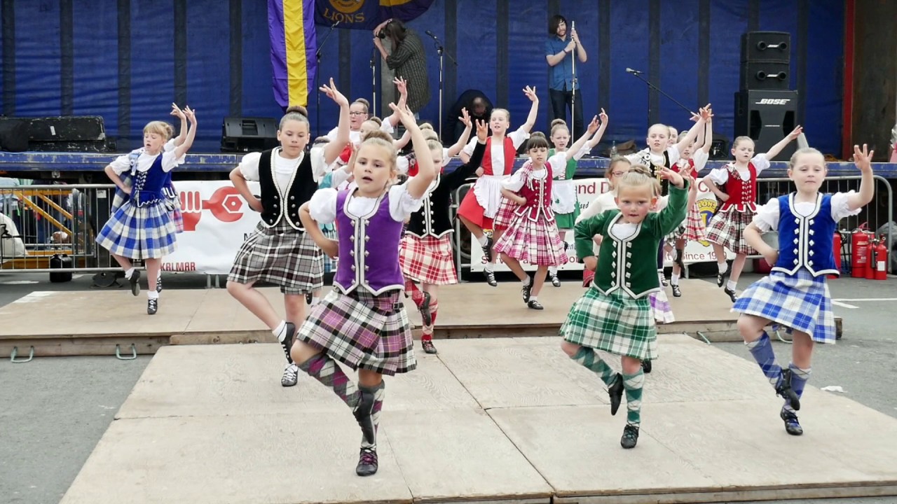 The Highland Fling, performed by juniors from Lindsay School of Dance at Stonehaven June 2017