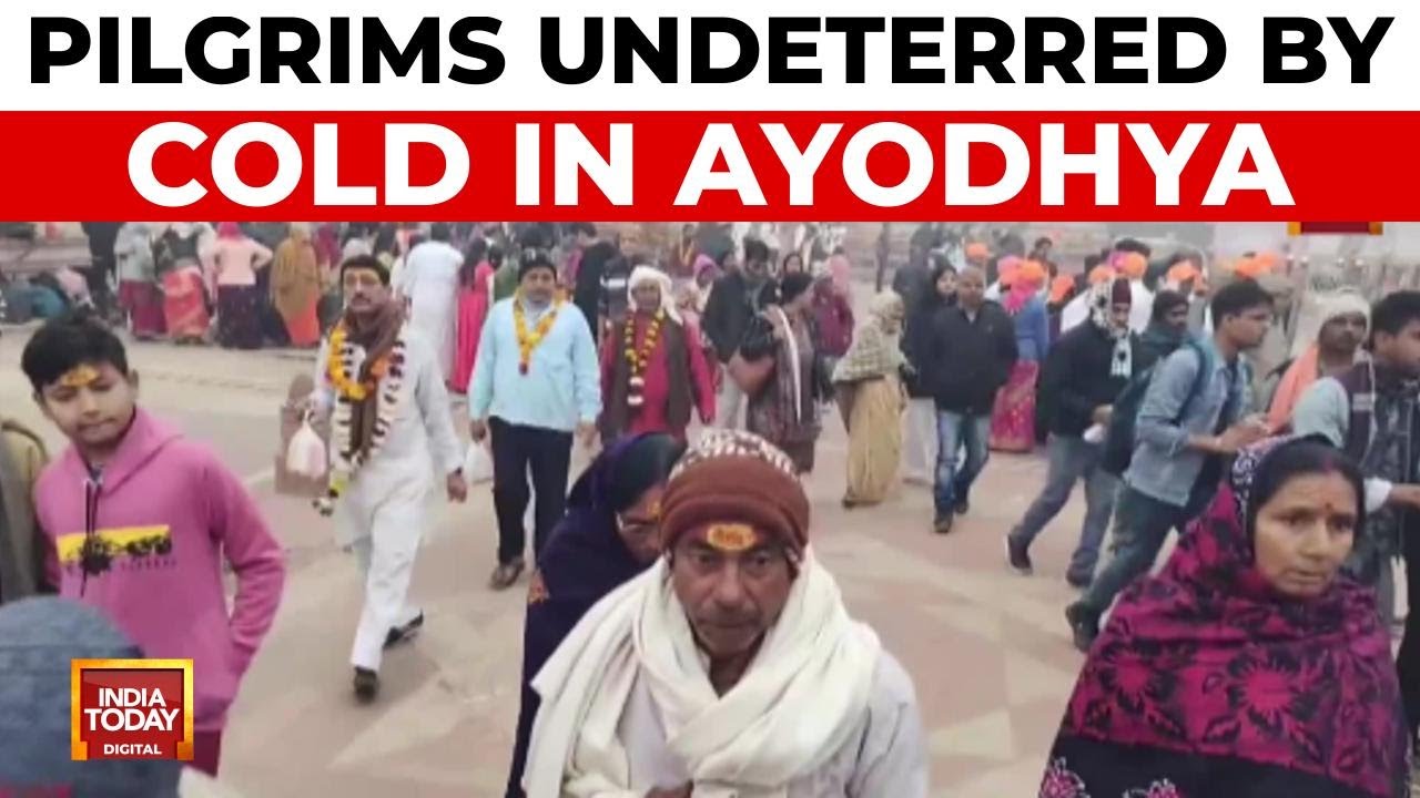 Ayodhya: Devotees Brave Thick Fog for Lord Ram's Darshan Despite Chilly Weather
