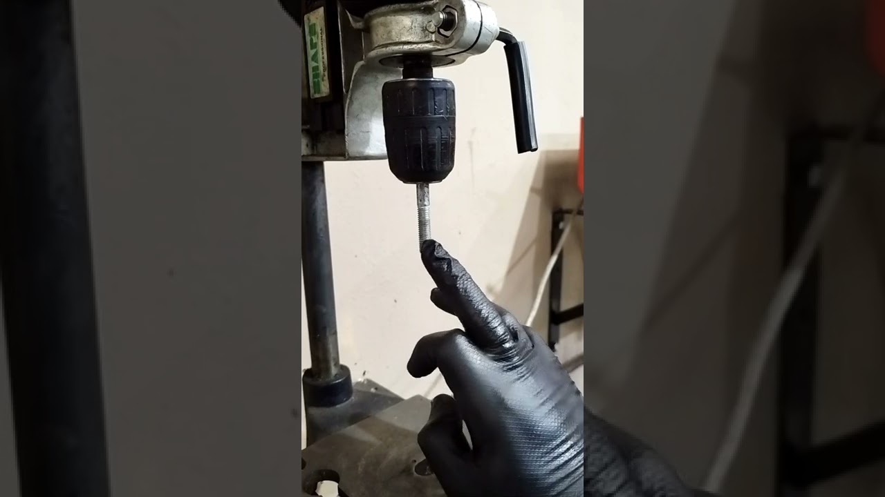 Reparación racord cilindro FZ6 con un trozo de carburador
