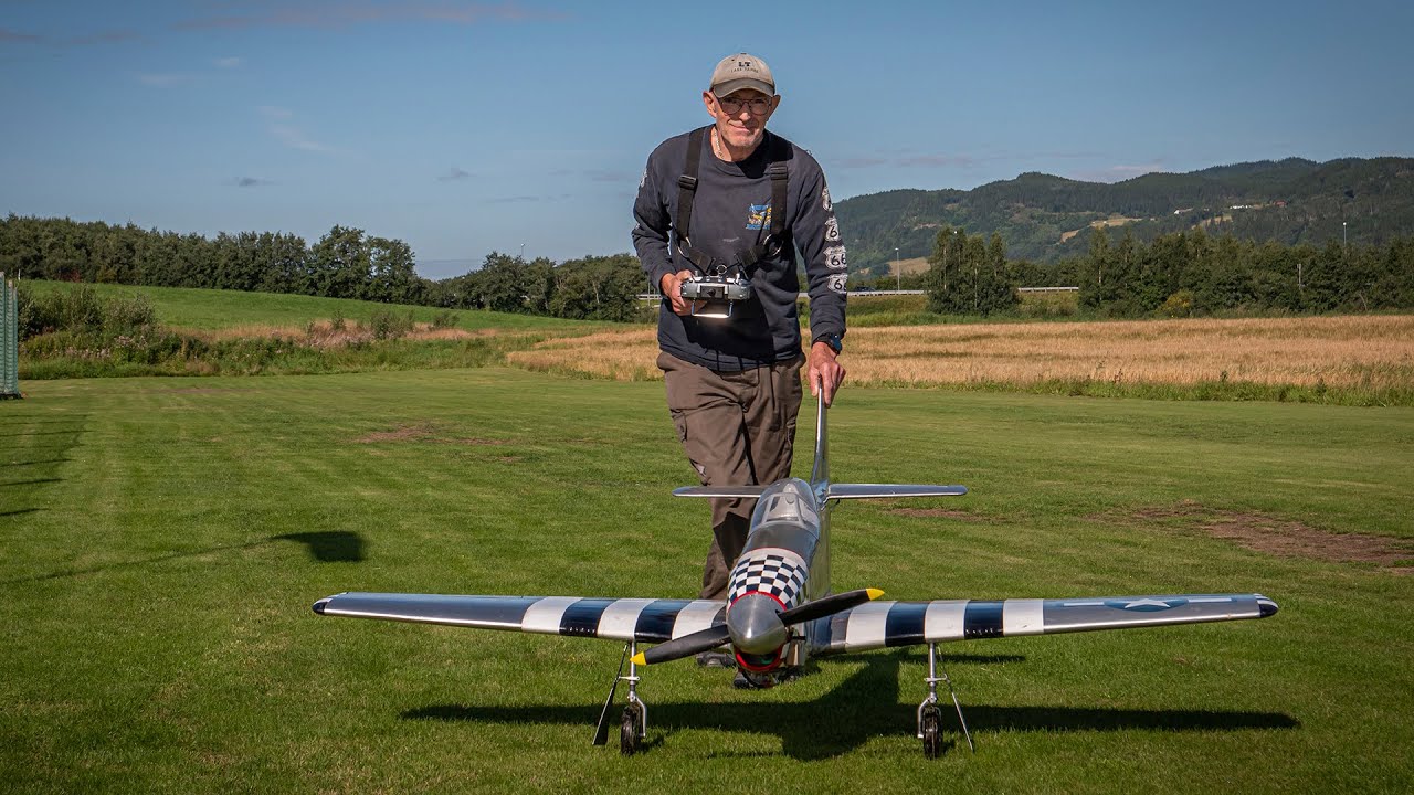 Top Flite P-51 Mustang with DA50 - Beautiful flight with a great mentor. 4K UHD