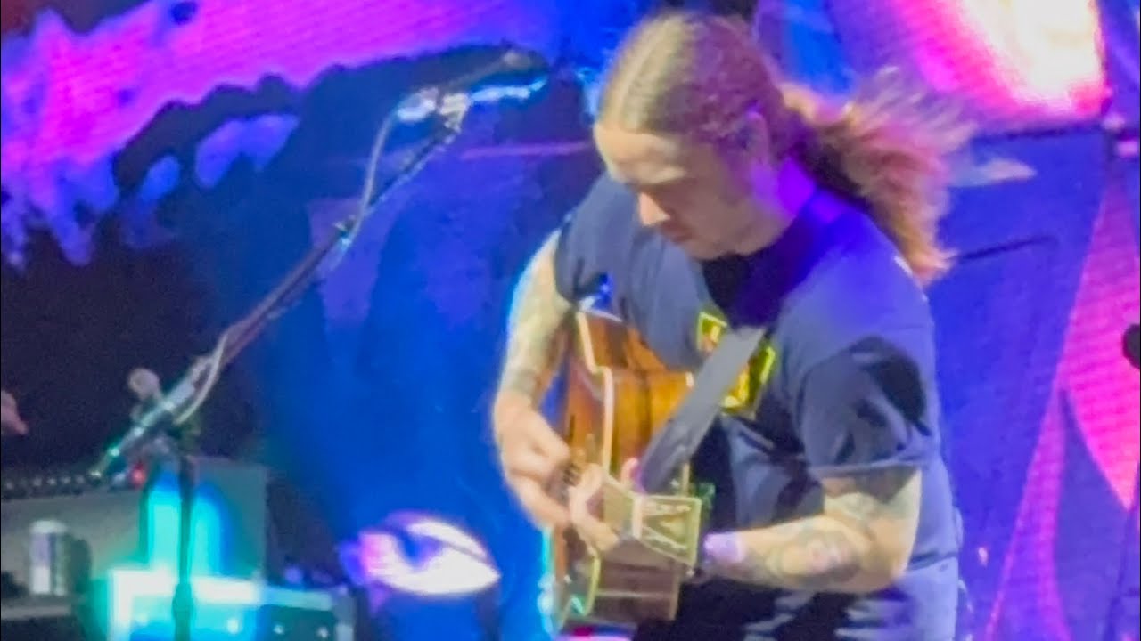Billy Strings “All Fall Down” 04/04/25 St. Augustine, FL 4K