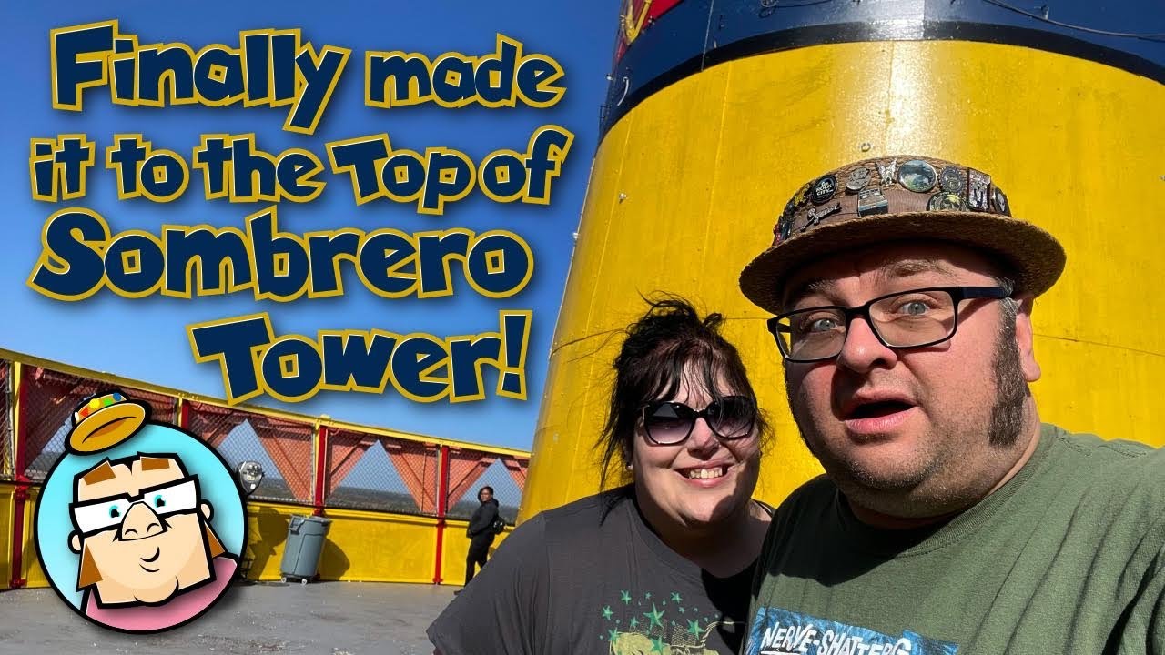 Sombrero Tower at South of the Border!  Roadtrip to Florida!  Christmas at Bucc-ee's!