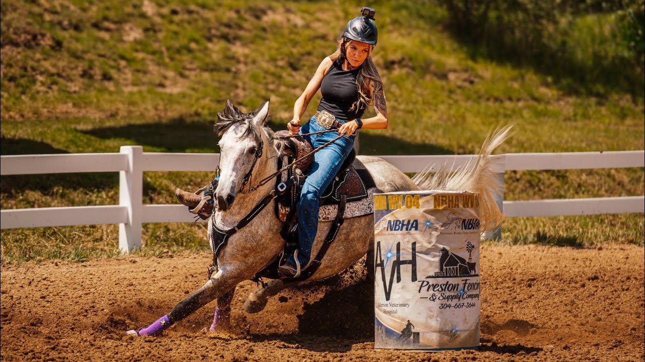 OUR FIRST NBHA BARREL RACE THIS SEASON?! (It was 80+ degrees…)