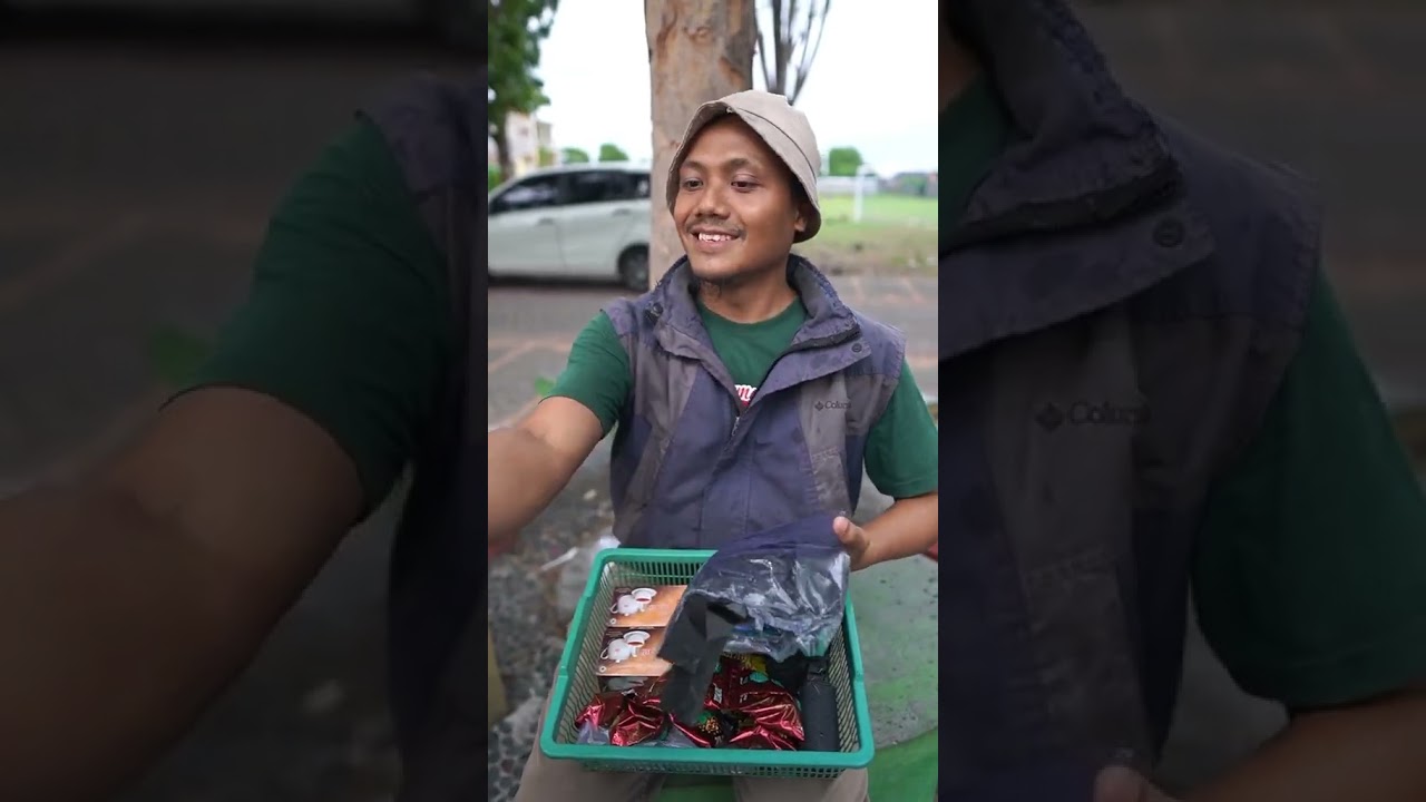 Jualan Plastik Berhadiah Uang !