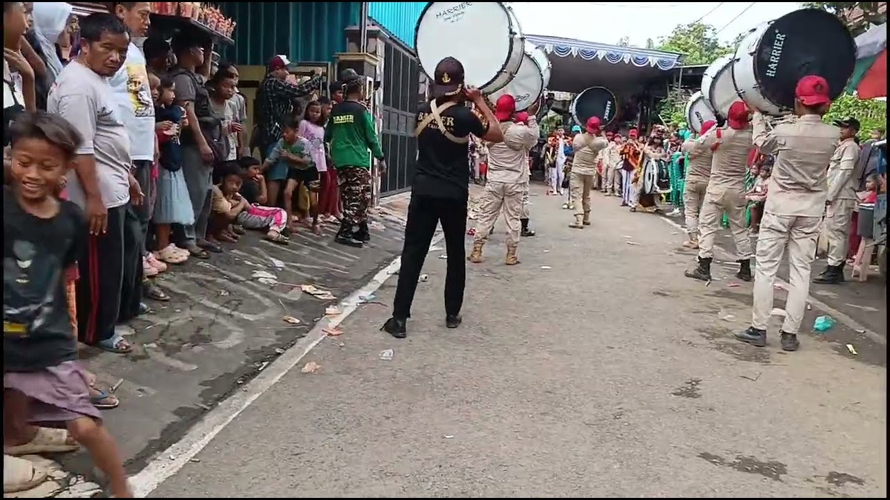 Display keren dari MB SATRIA BAHARI di acara sunatan Nevin zidjian imam dedirejo timur 
