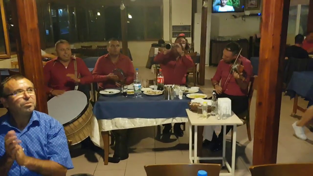 Gökçeşmeliler dostlarla muhabbet Ömrümüzün son demi,pişman olurda bir gün,gezdiğim dikenli aşk yollu