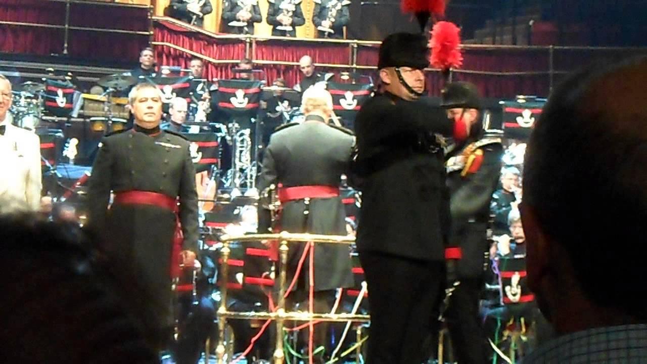 swift and bold at the albert hall  18/10/2012
