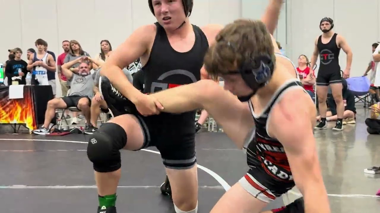 Cohen Hargrove Social Circle vs Kyle Simpson C2X Academy 126lbs Backyard Brawl Duals