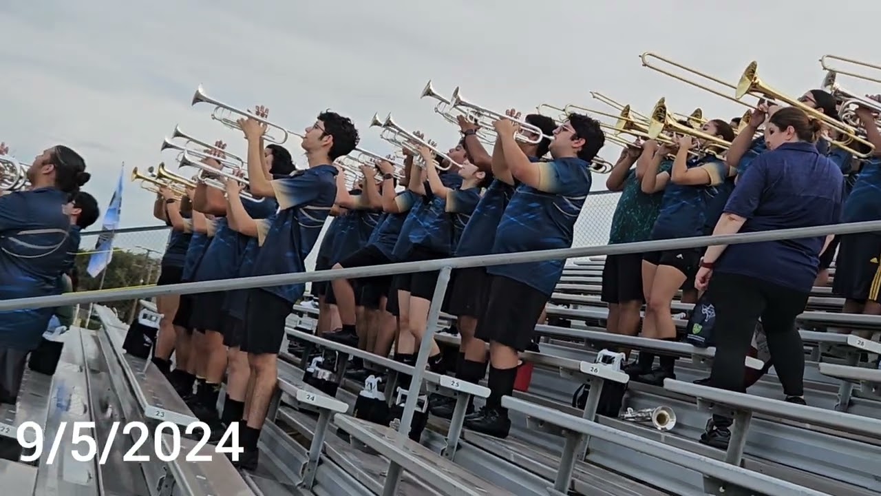 D.Palacios Dancing in the stands 9/5/2024