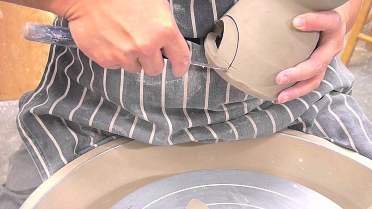 Making a one piece oil burner 2/2 - Clay Craft Malaysia