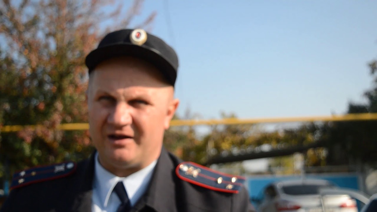 19.10.2019 ч.2 полицейский ОГИБДД ОМВД России по Ипатовскому ГО ст.л-т А.Д.Богданцев 