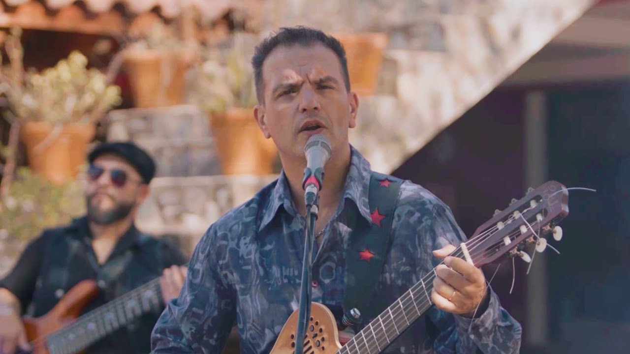 Daniel Cuevas - Zambita para mi tata (Video Oficial)