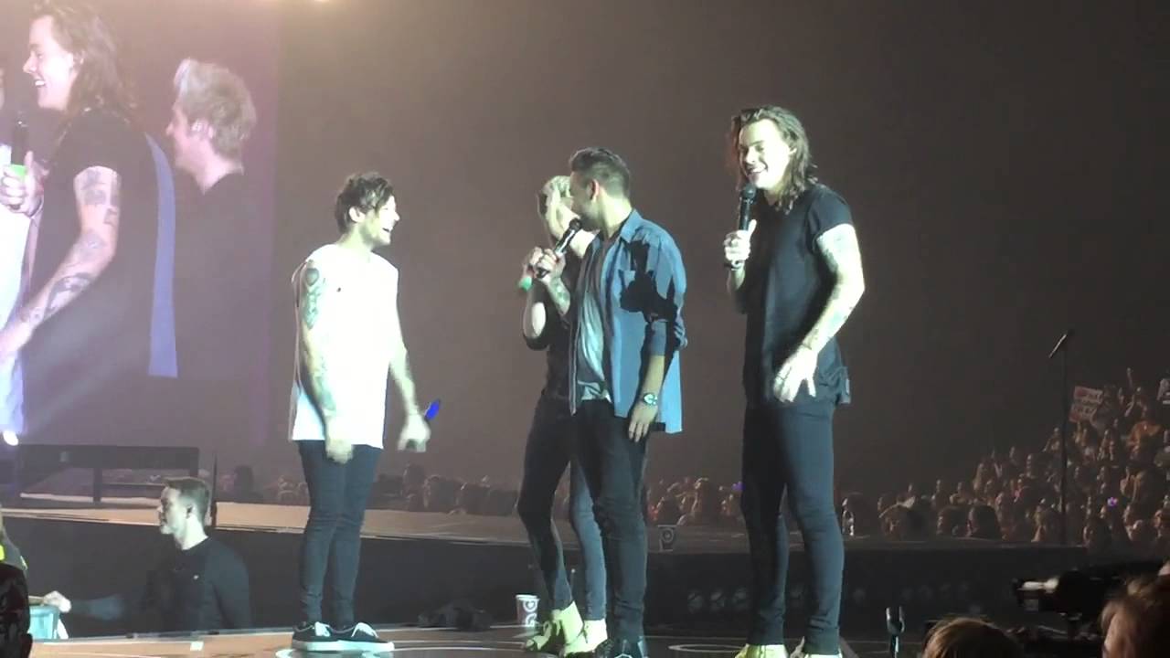 One Direction - Act My Age - OTRA SHEFFIELD 3 - 31-10-2015