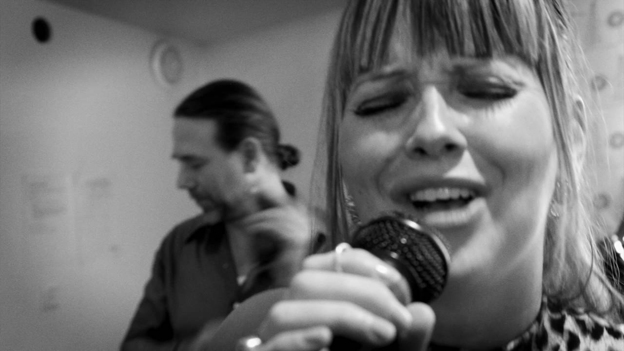 Erika Baier And The Business ”Let Me Know”