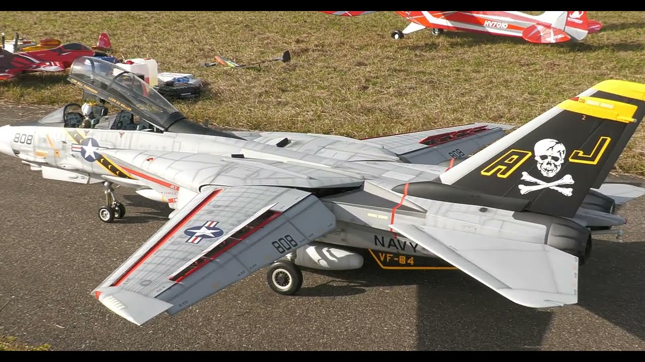 Robin Trumpp   F 14 XXL - auf der Flugschau 