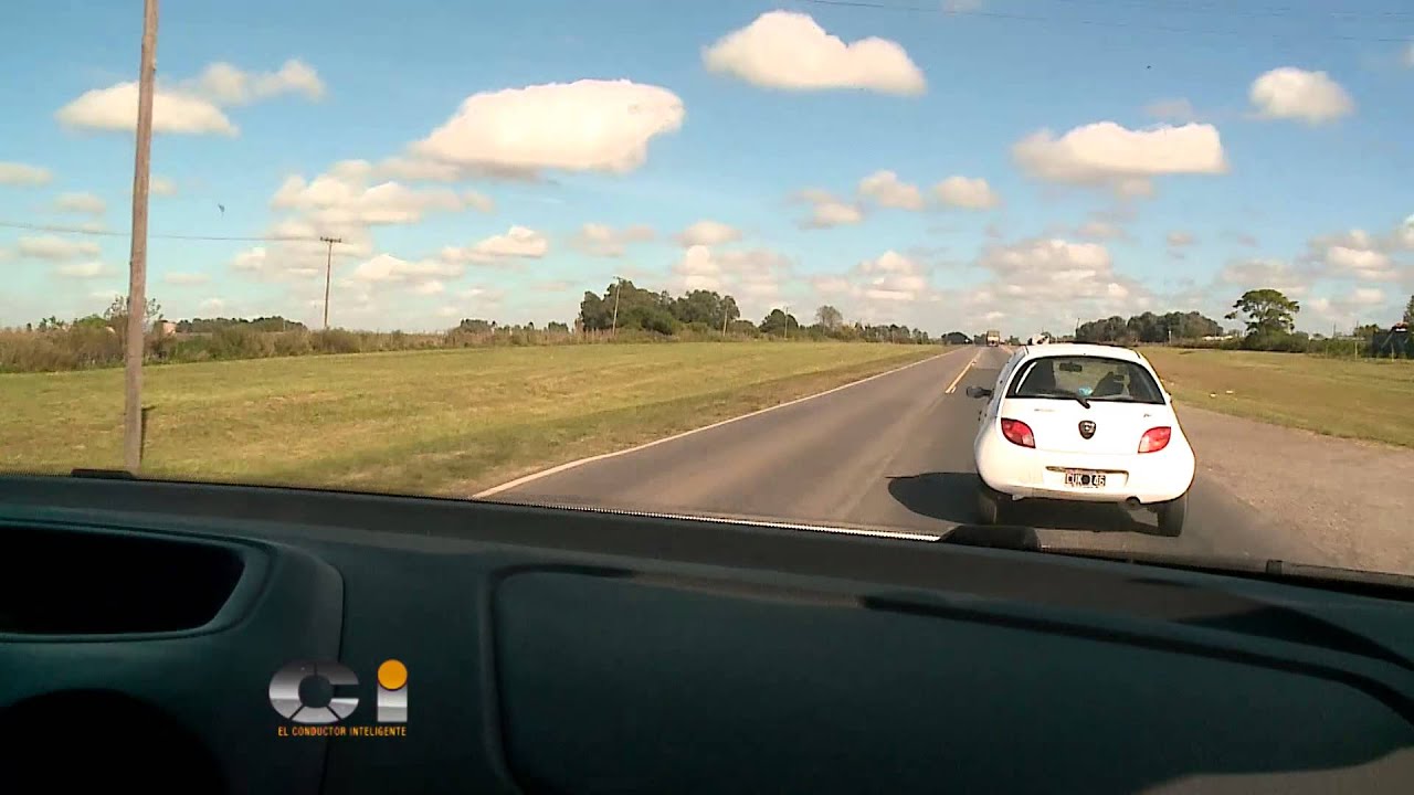 Como adelantar un auto en la ruta sin riesgos