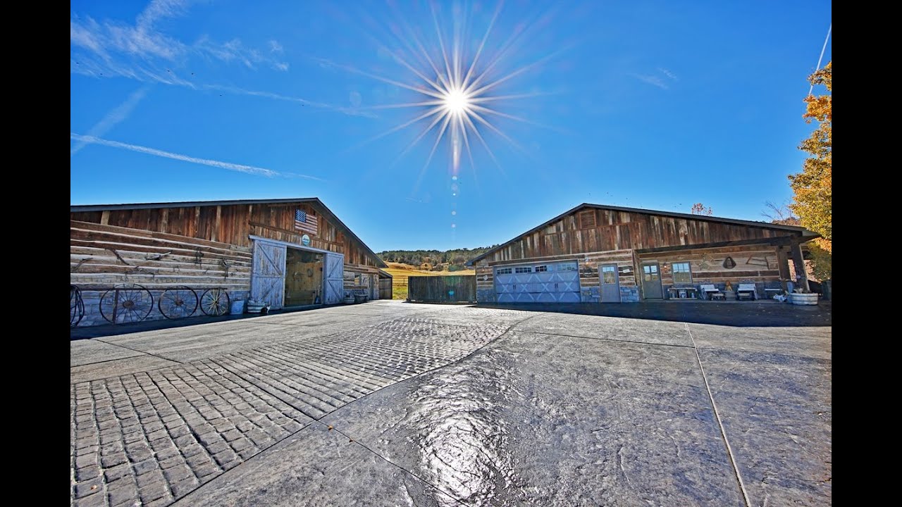 10497 54 7/10 Road Molina, CO Home, Hay Ground, Pond, Barn with Horse Stalls, Fully Fenced