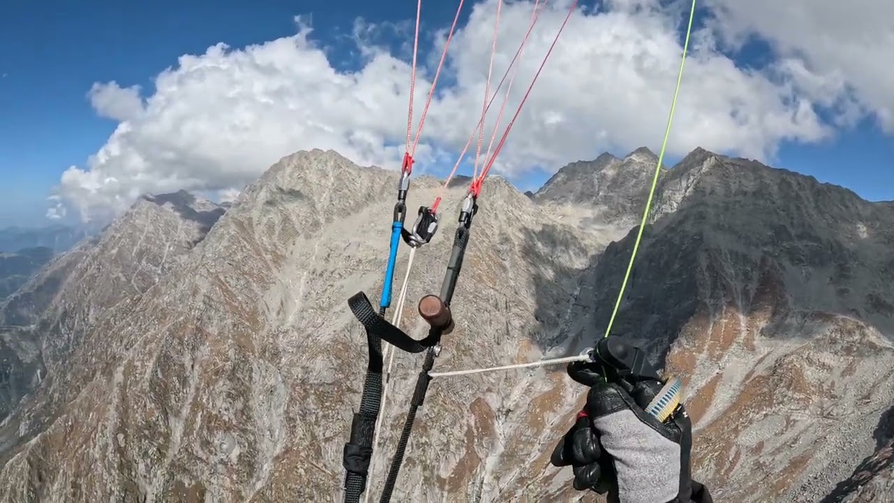 4869meters above Daramsala. Bir Billing Paragliding