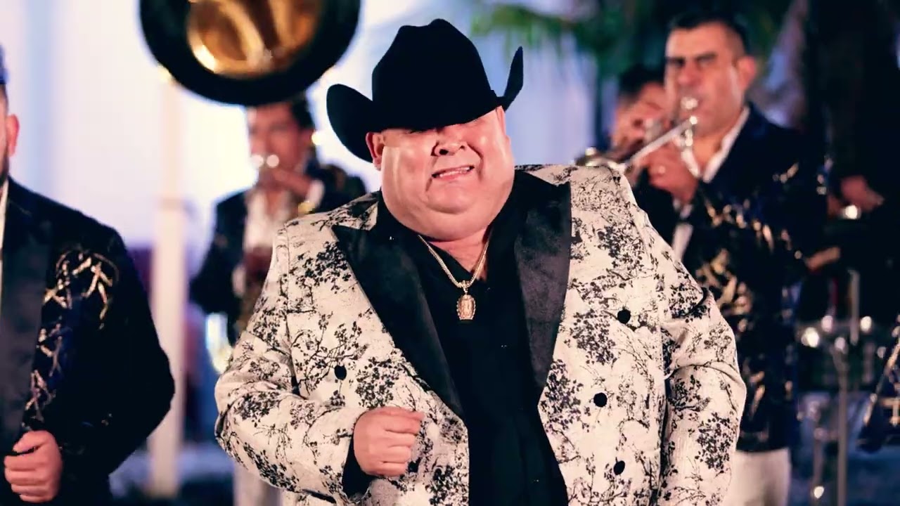 Suspiros ( Versión Banda ) - El Coyote y su Banda Tierra Santa ( Video Musical )