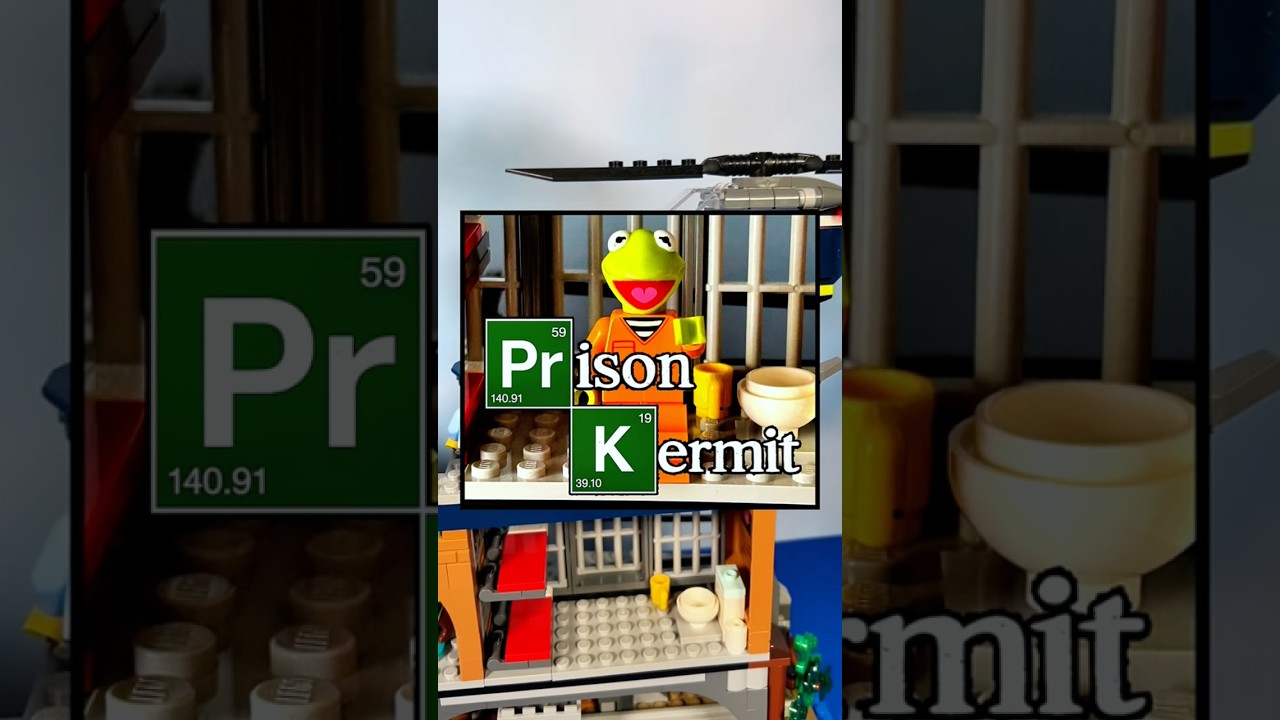 Kermit Has to Escape Prison! 🚨🐸 #lego #muppets #sillystreet #kermitthefrog #parody