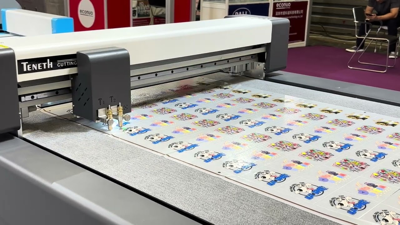 Teneth FC7090U is cutting DTF