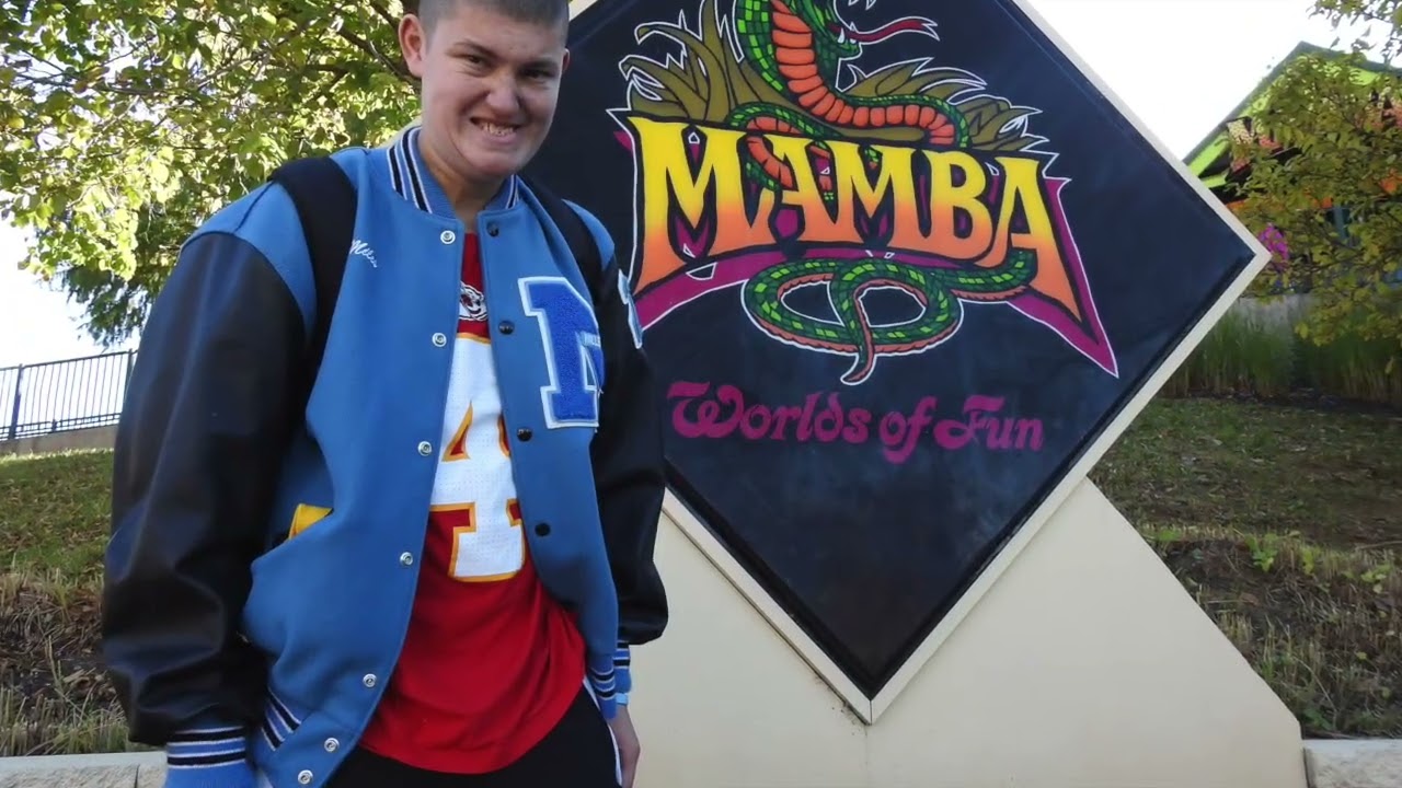 The Miles Dimino Senior Pictures at Worlds of Fun - 2025