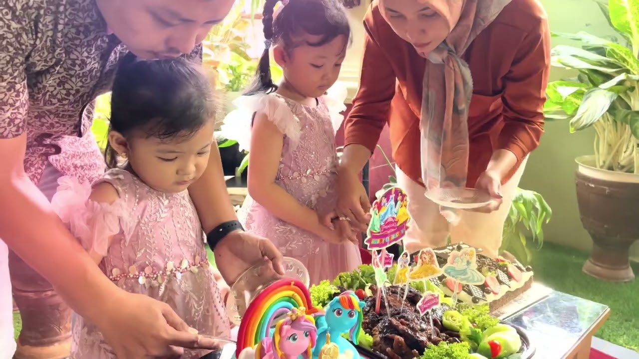 Ulang Tahun Zeline, Semoga menjadi anak yang solekha yah, pinter dan berbakti kepada kedua orang tua