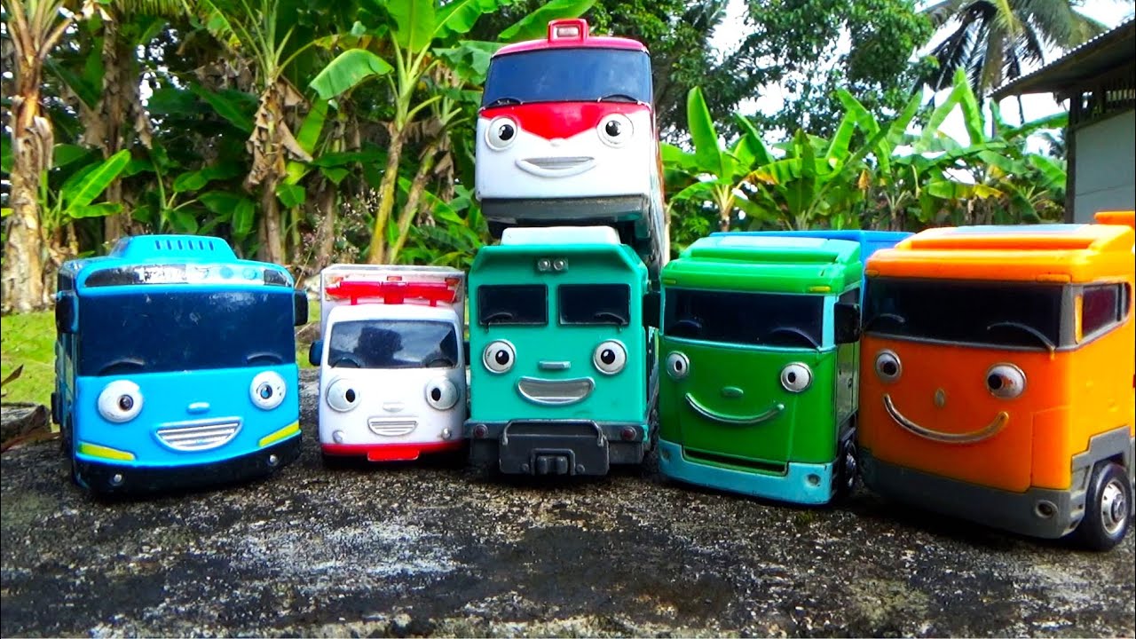 Mencari dan mengumpulkan mainan Tayo, Titipo, Pat, Kinder, Poco, Bily, Nuri, Lani, Genie, Diesel