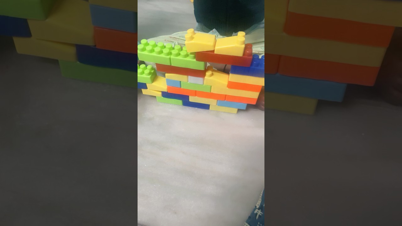 Building house and ship with blocks 