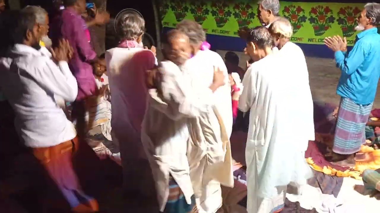 বালিয়াডাঙ্গা আকবর মাস্টার বাড়িতে তাহার বছর কর ছামা অনুষ্ঠান 