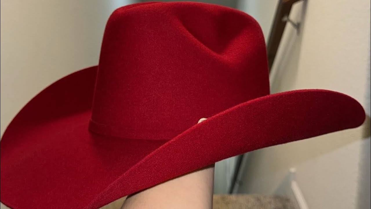 CAWM TO GET A NEW HAT 🤠 | #texas #red #brands #cowboyhat #houstonrodeo  | 