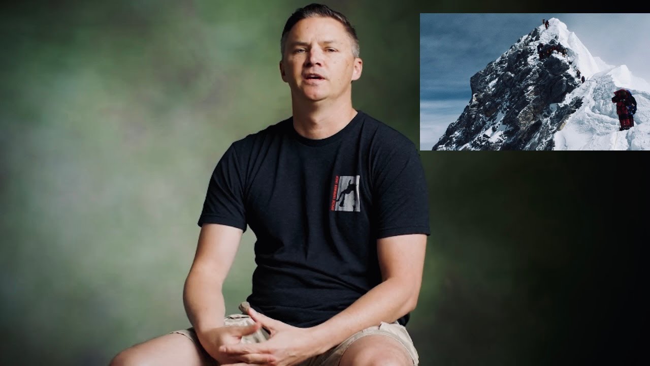 CIECO SULLA CIMA DELL' EVEREST: STORIA DI SOPRAVVIVENZA.