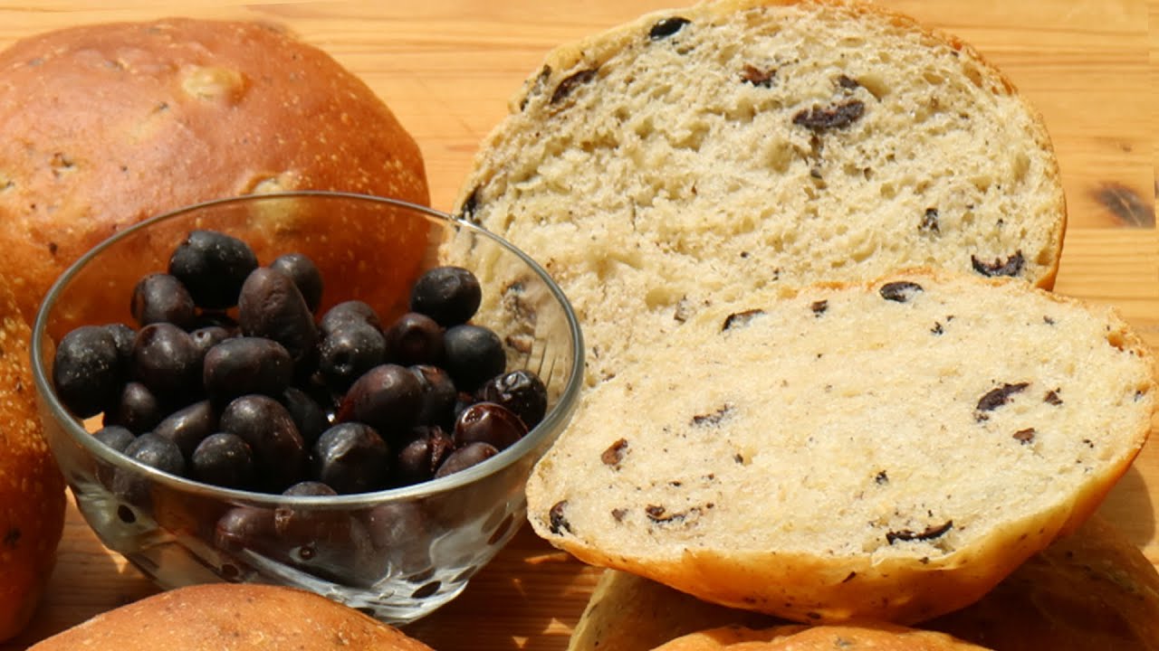 SALENTO PUCCIA WITH BLACK OLIVES