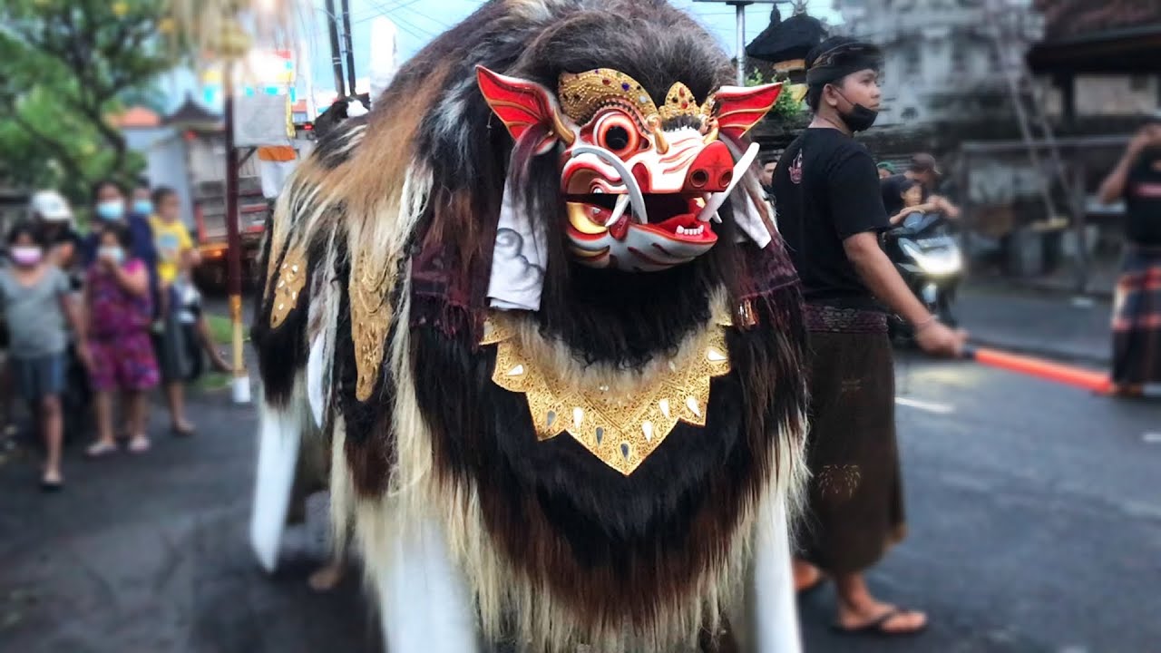 NGELAWANG BARONG BANGKUNG AYU CEMPLON MOGLONG DI TUMBAK BAYUH - TANGKEB LANGIT JOBLAR ABG