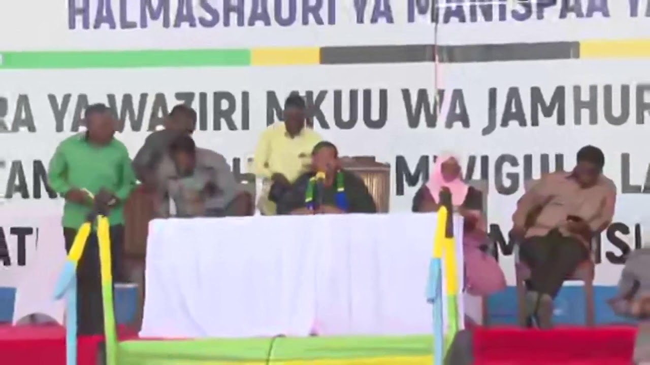 WAZIRI MKUU ANAZUNGUMZA NA WANANCHI WA MPANDA MJINI-KATAVI