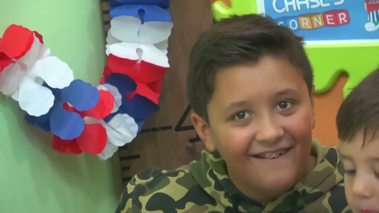 Chase's Corner  SQUISHY FOOD vs REAL FOOD Challenge! #6   DOH MUCH FUN