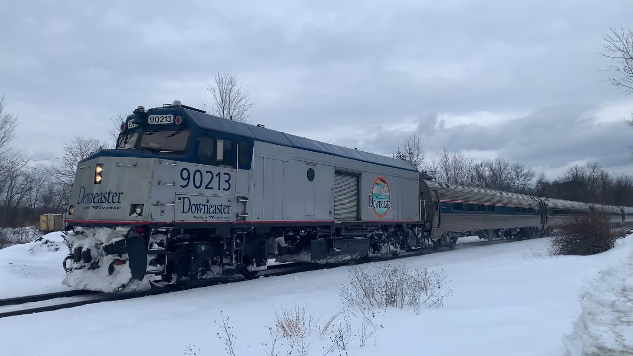 6 Amtraks, 3 Freights: Winter Wonderland