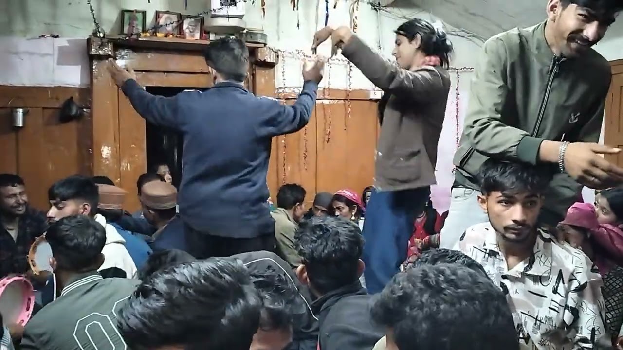 ये लगी पहाड़ी नाटी 🙏🙏