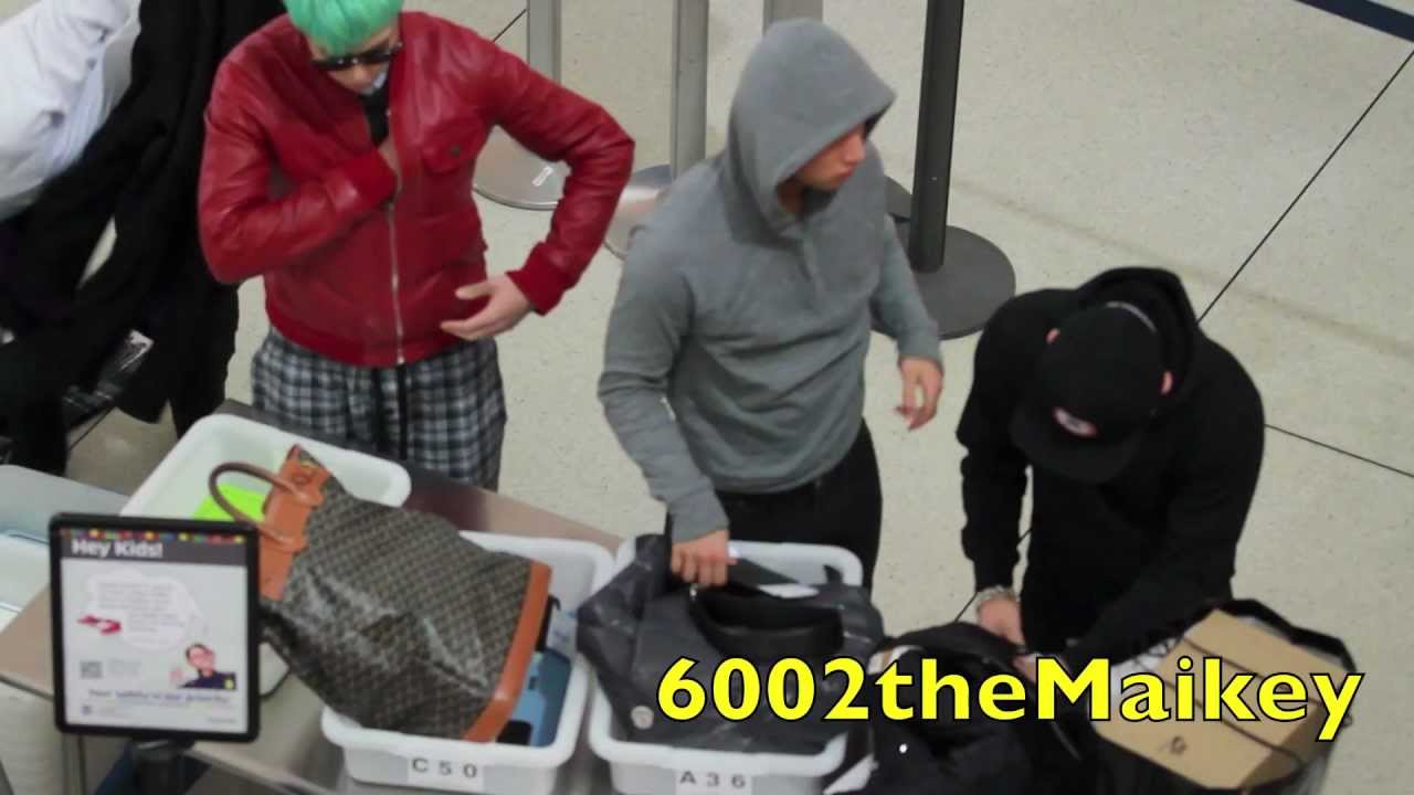 [Fancam] Big Bang JFK airport 120214