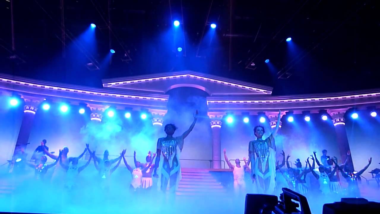 [HD] Kylie Minogue, APHRODITE LES FOLIES 2011 TOUR, Herning, Closer + There Must Be An Angel