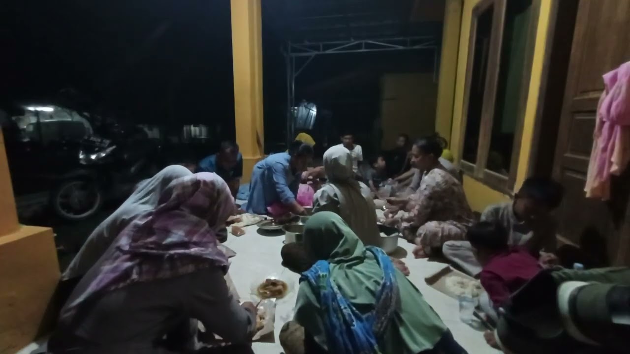 MAKAN BERSAMA SETELAH KHATAMAN AL-QUR'AN ALIFF ADZQ RIJAL RAMADHAN 