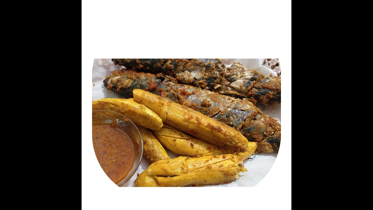 The Art of Grilling Horse Mackerel fish (Kote) and plantain