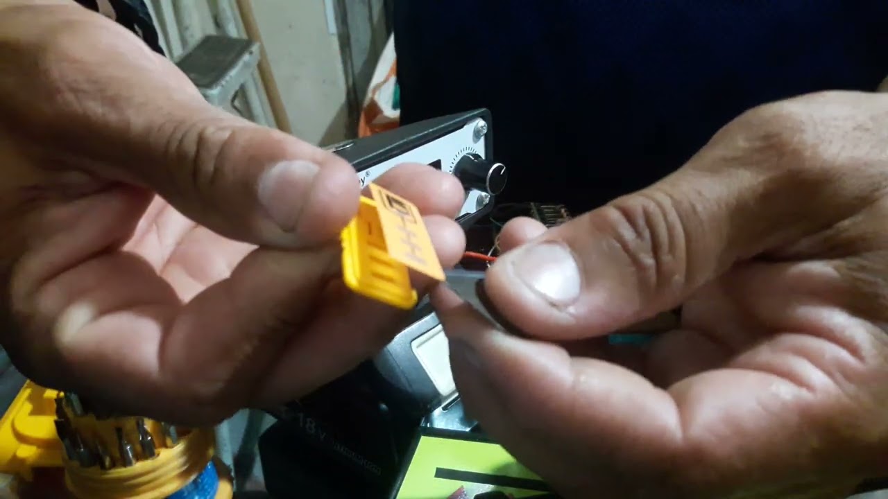 MONTANDO UMA BATERIA DEWALT 20VOLTS 5AMP