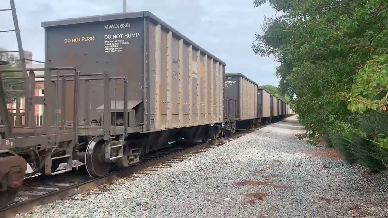 CSX 7004 Leading B439 w/ Nice Hybrid K5LA in Southern Pines, NC 10/10/25