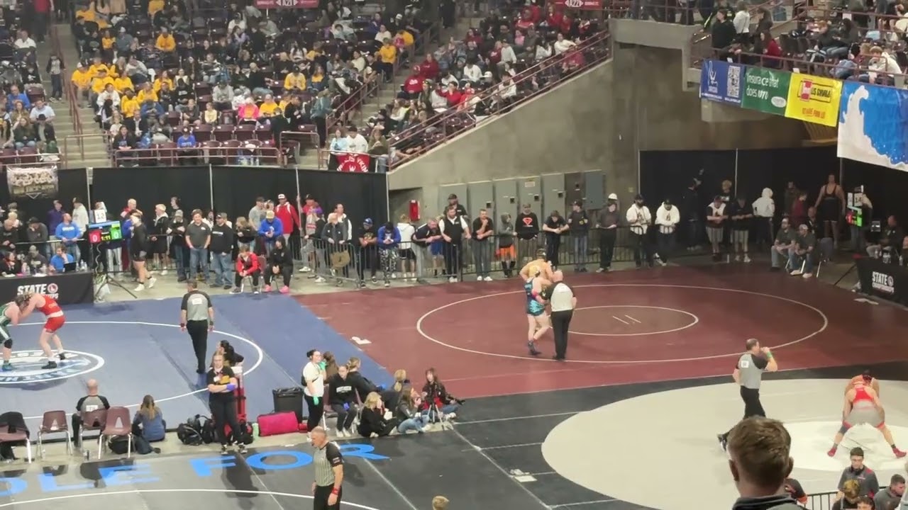 Jacob Keck wrestling West Jefferson, Rawley Babcock 