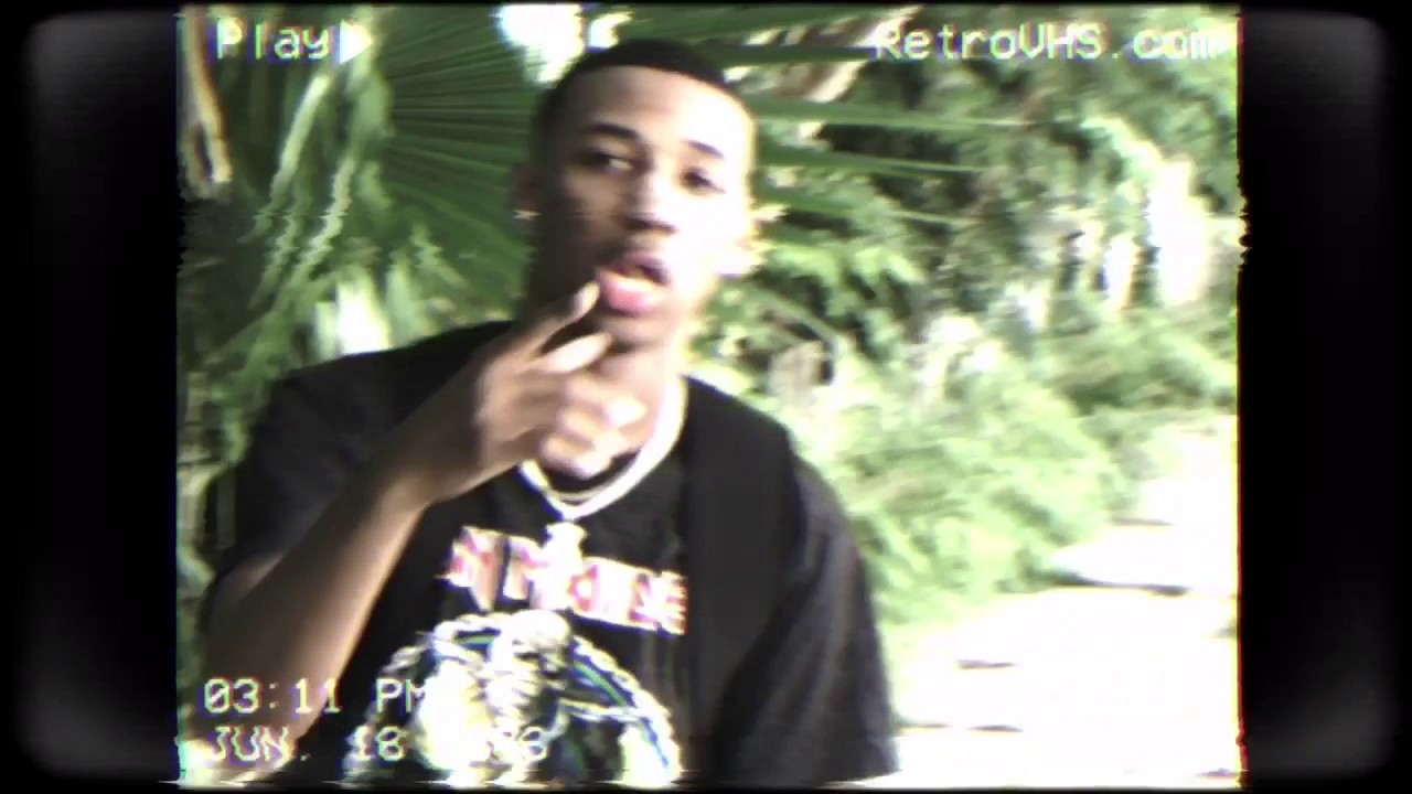 @summrsxo ft @_justdeuce -Eyes closed (prod @juniorislost)
