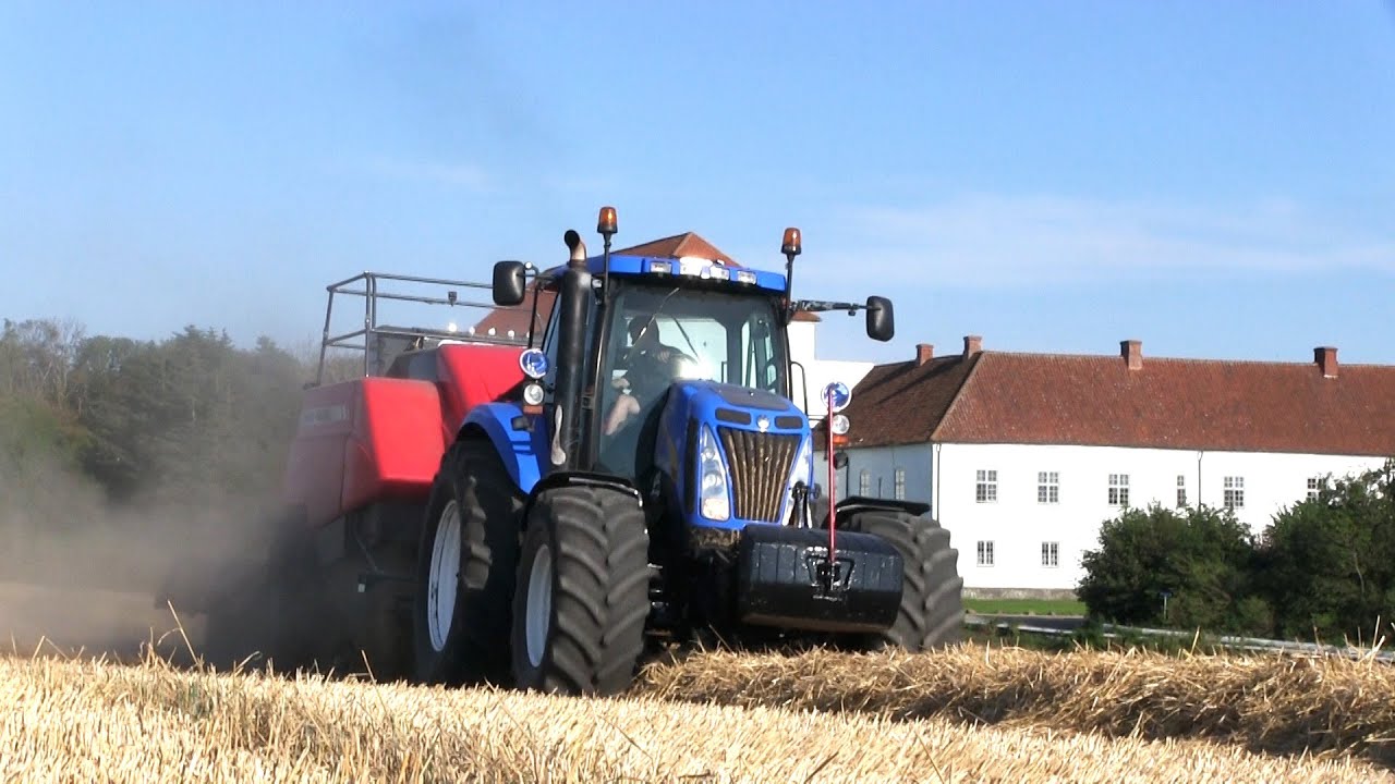 New Holland T8050 Baling with Massey Ferguson 2290 Baler | Fendt 724 Vario